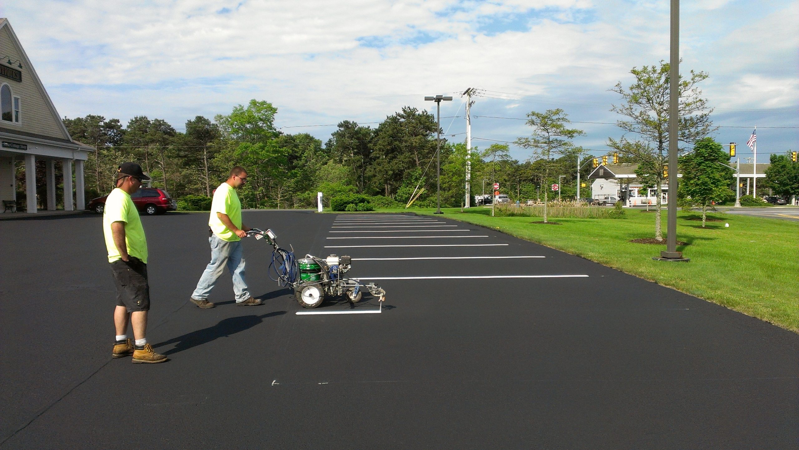 Choosing the Right Parking Lot Resurfacing Services for Your Property
